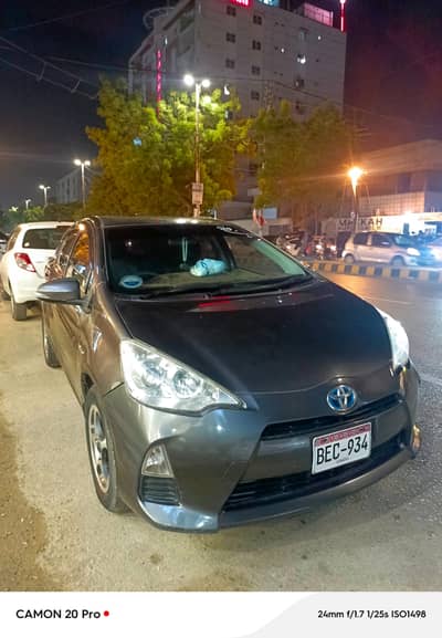 Toyota Aqua 2012