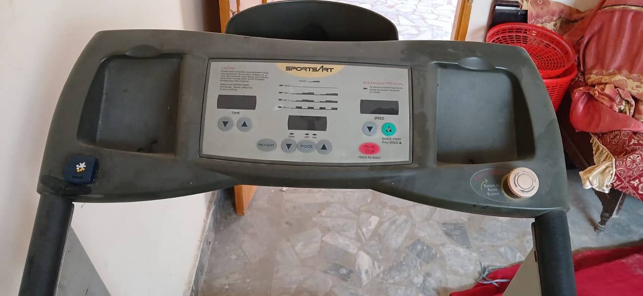 Running machine 4
