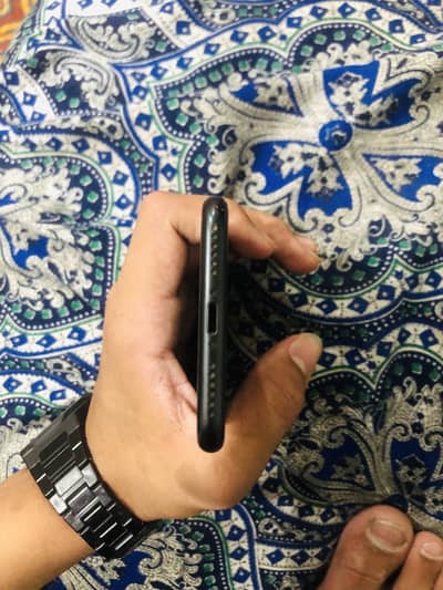 Apple iPhone 7