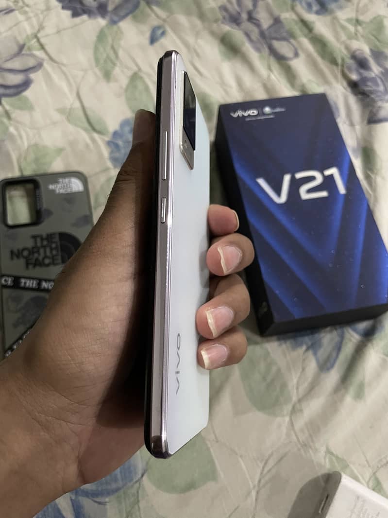 Vivo V21 exchange/sale 1