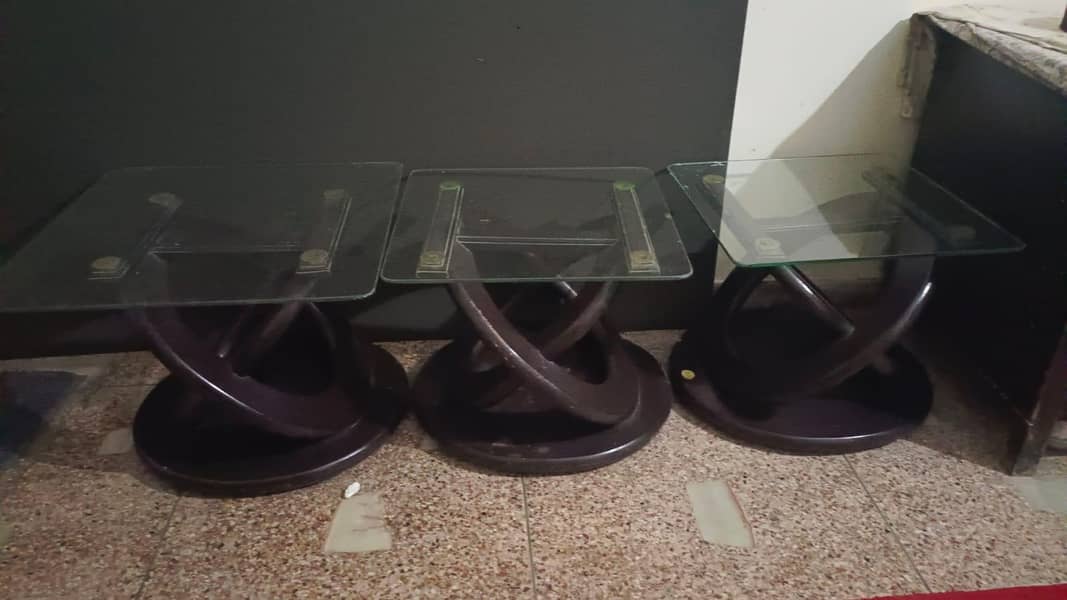 tables 0