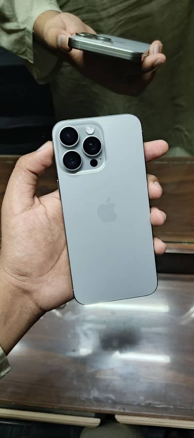 Apple iPhone 15 Pro Max