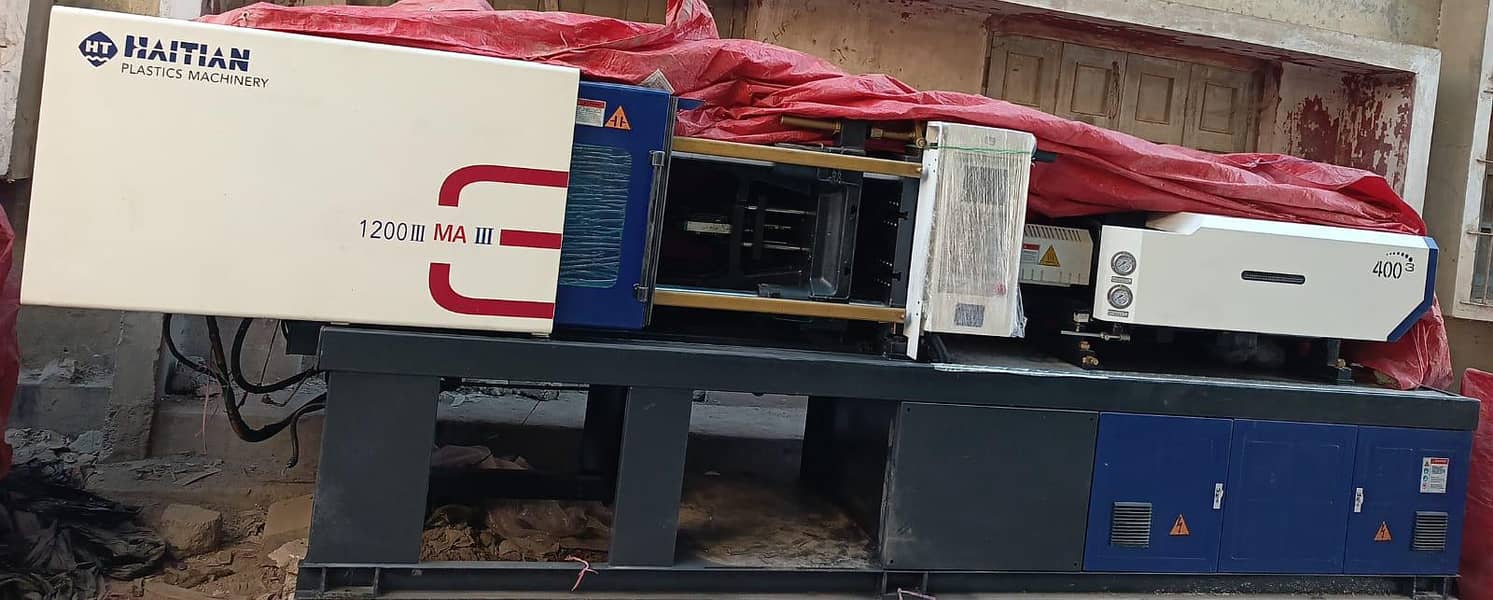 injection moulding machine 0