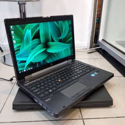 HP EliteBook 8560w i7 (2nd generation)2gb graphic,08gb ram,320 gb HDD