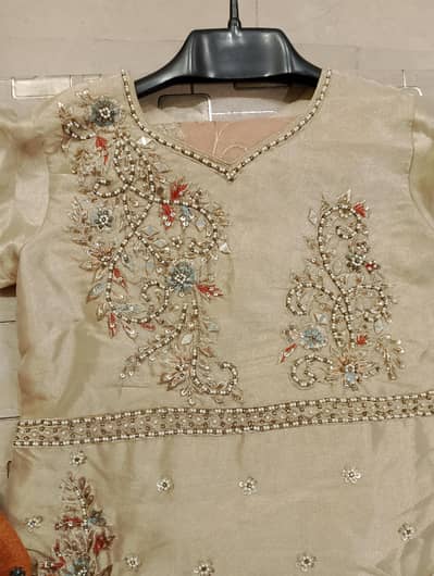 skin  tail shirt wedding dress