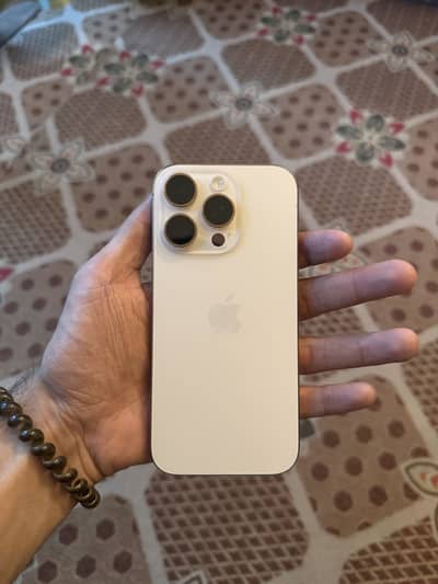 Apple iPhone 16 Pro Jv