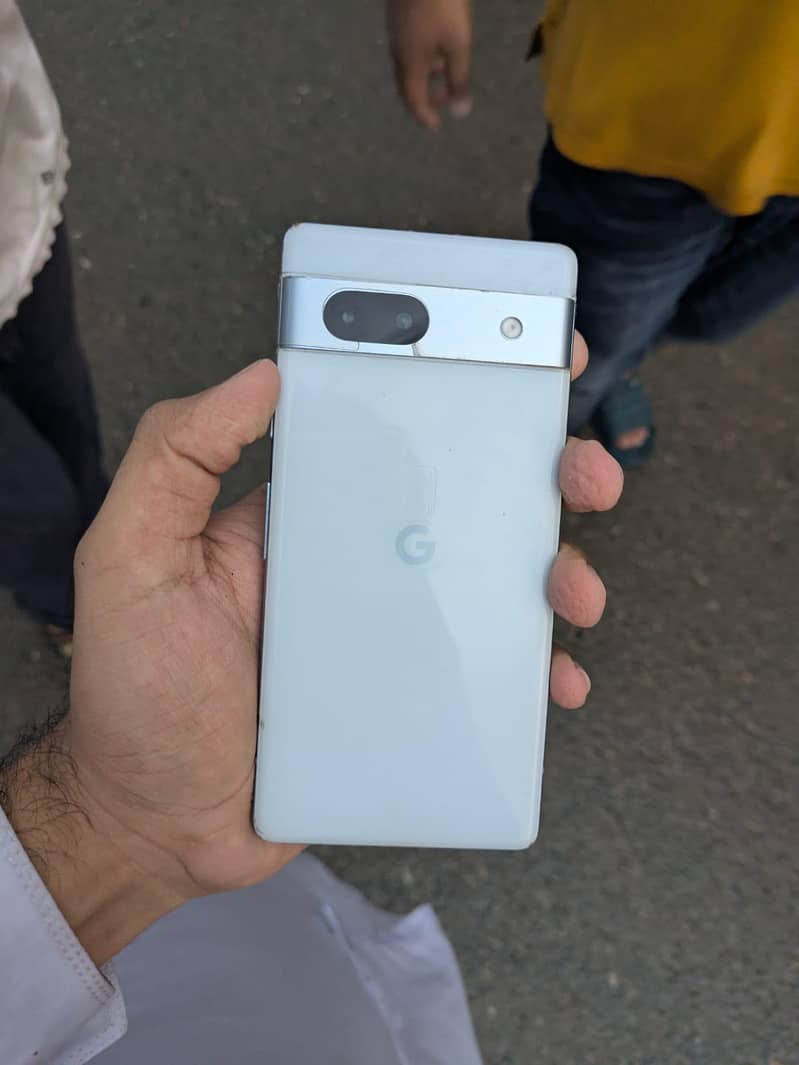 google pixel 7a 3