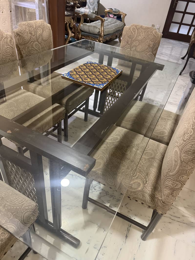 Dinning Table 0