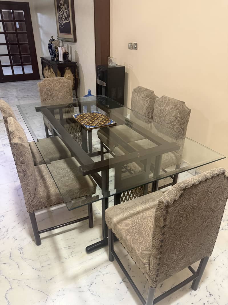 Dinning Table 4