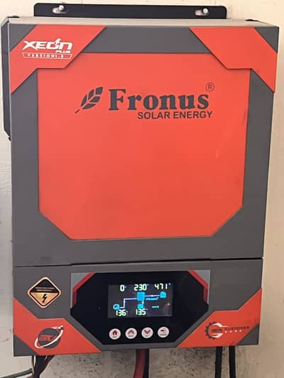 fronus 1.6 kw inverter with box