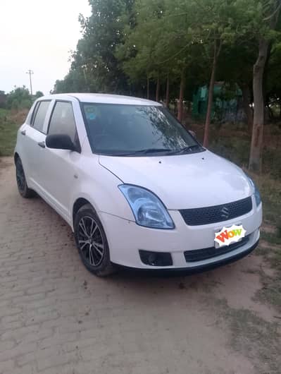 Suzuki Swift 2012 model DX like a new car totally Genuine family use