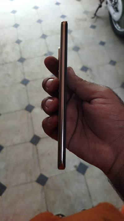 vivo v40e