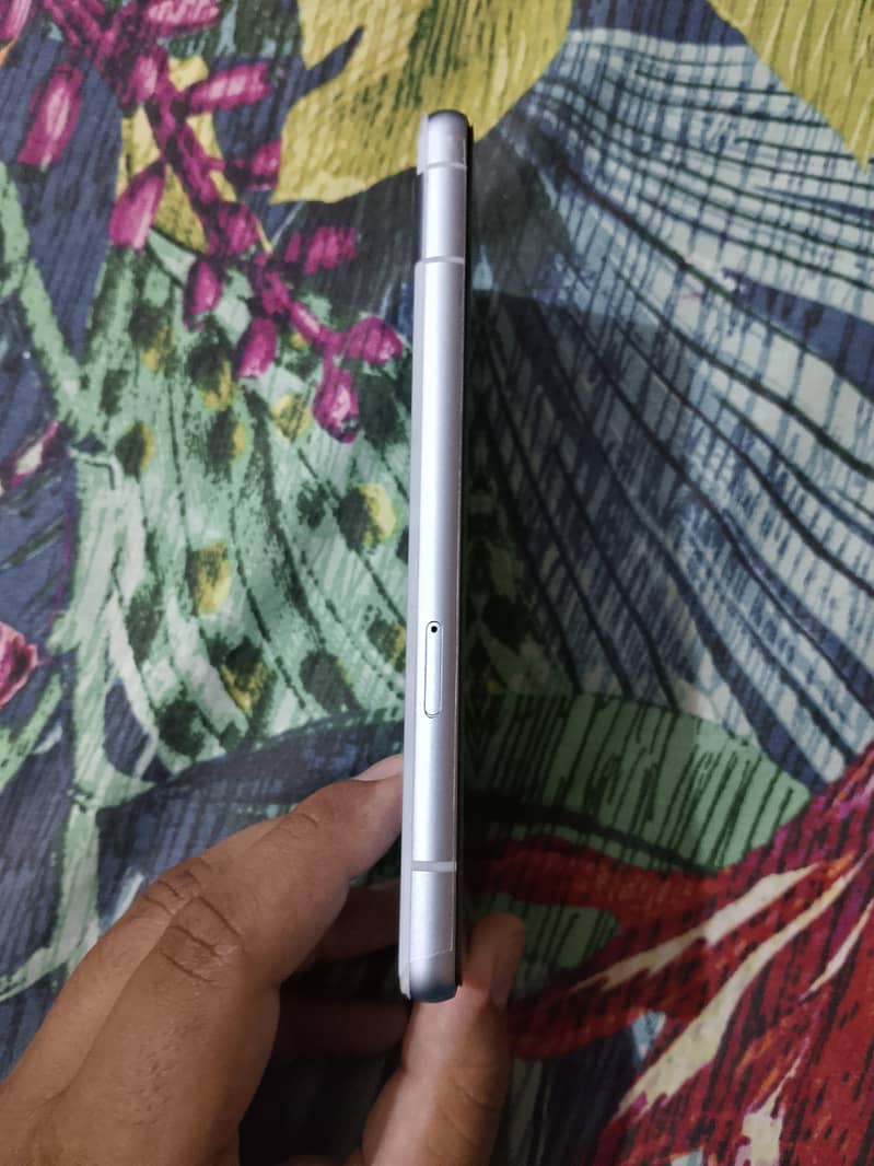 Google Pixel 7a 1