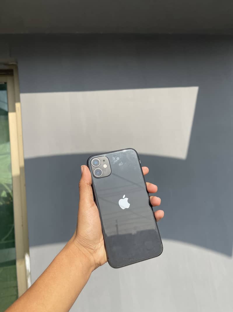 Apple iPhone 11 0