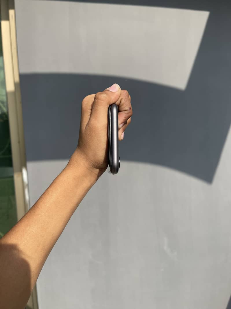 Apple iPhone 11 2