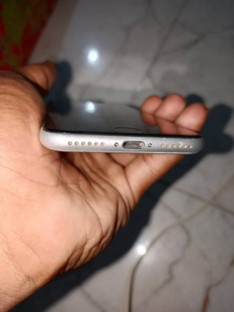 Apple iPhone SE 4
