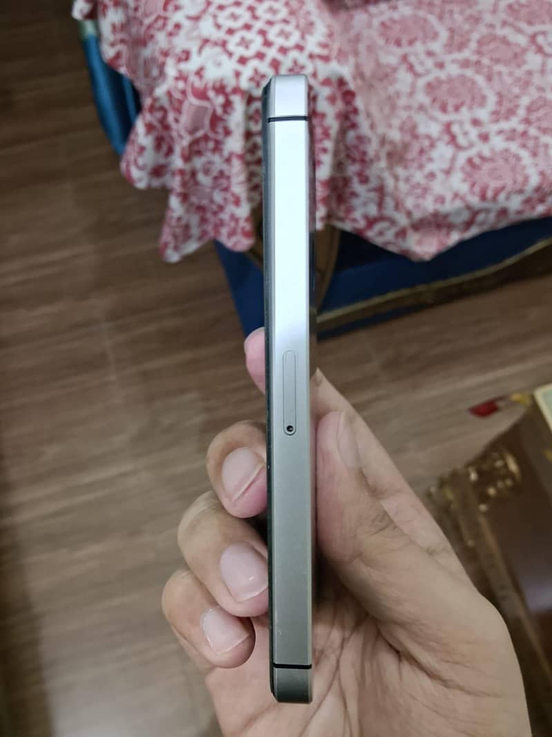 Apple iPhone SE 3