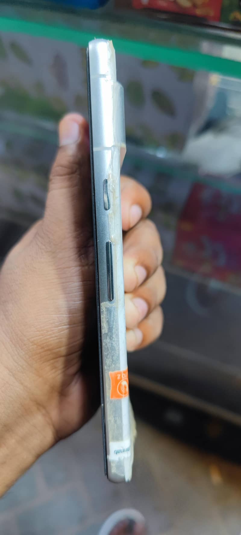 Google Pixel 7 4