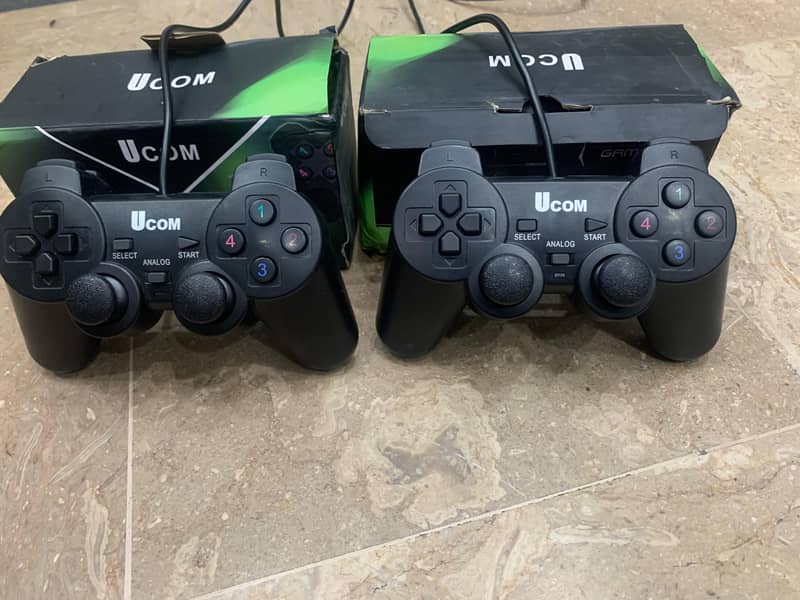 Ucom Wired Gaming Controllers (Pair) 0