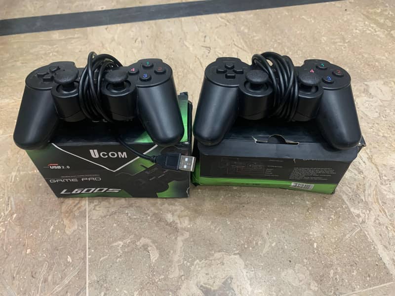 Ucom Wired Gaming Controllers (Pair) 1
