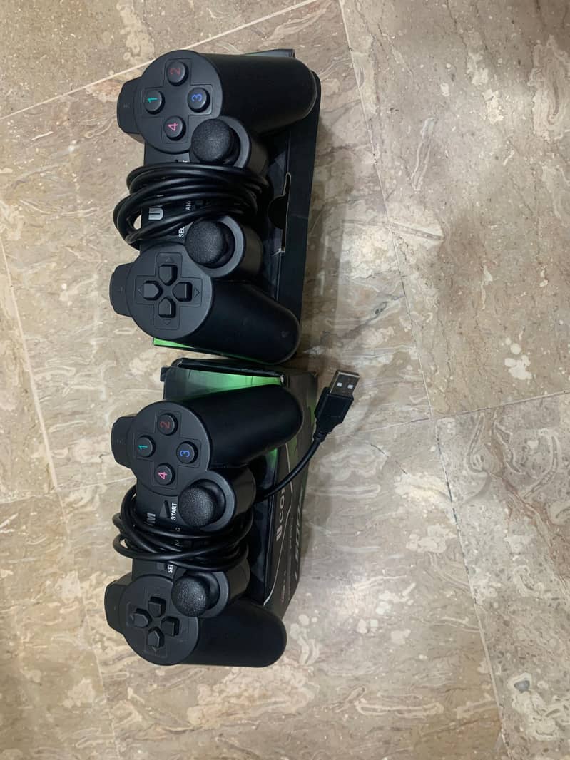 Ucom Wired Gaming Controllers (Pair) 4