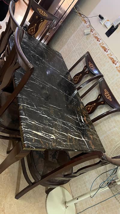dining table  with 6 wood chairs