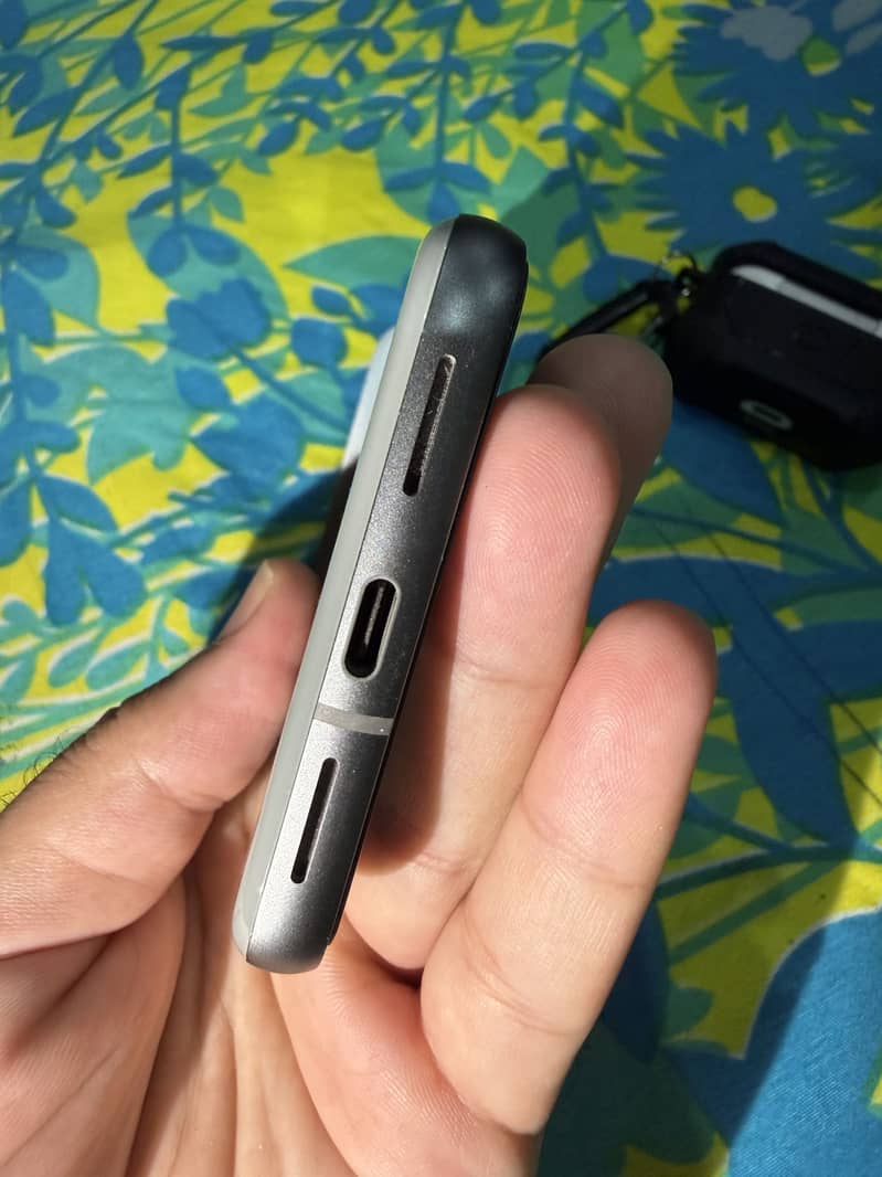 Google Pixel 8 1