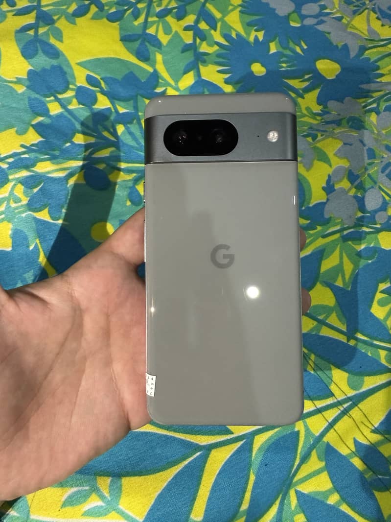 Google Pixel 8 5