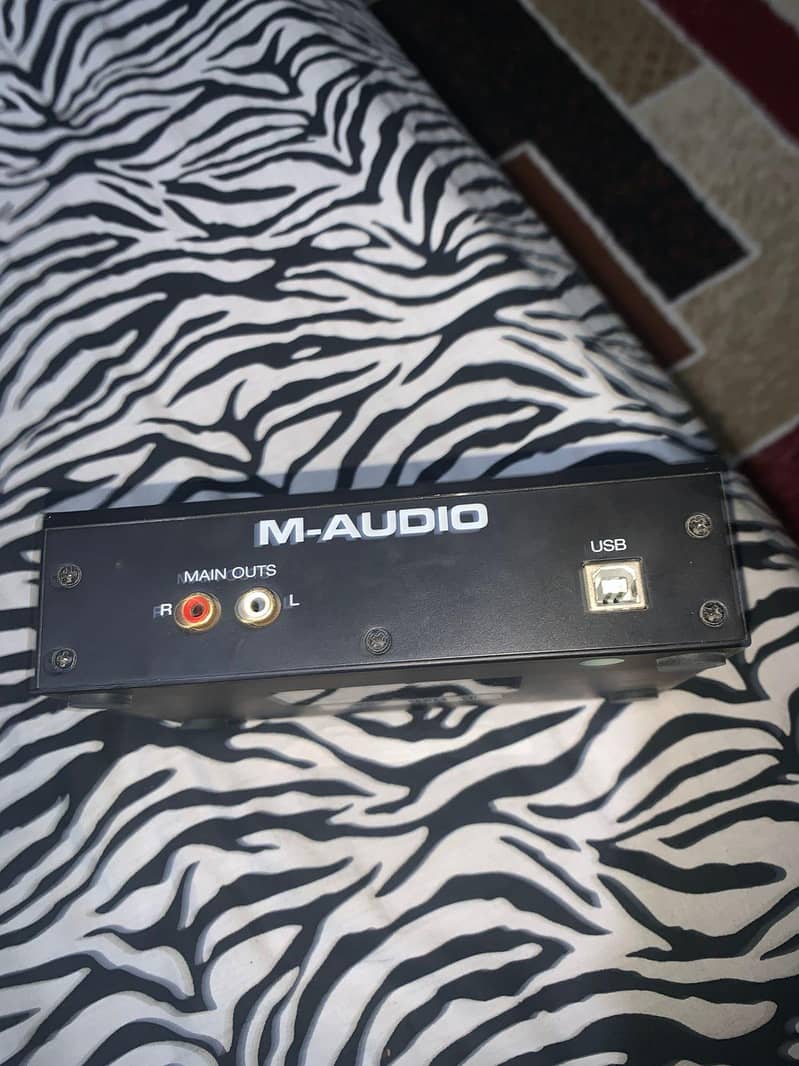 m. audio 0