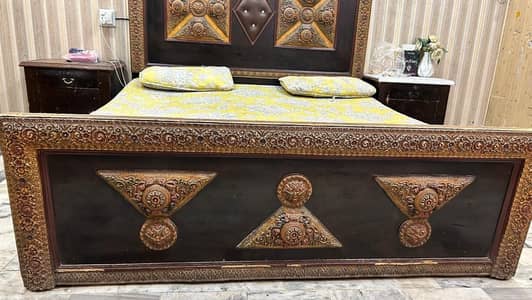 Chiniot Style Wooden Bed Set with Mattress & 2 Dressing Tables