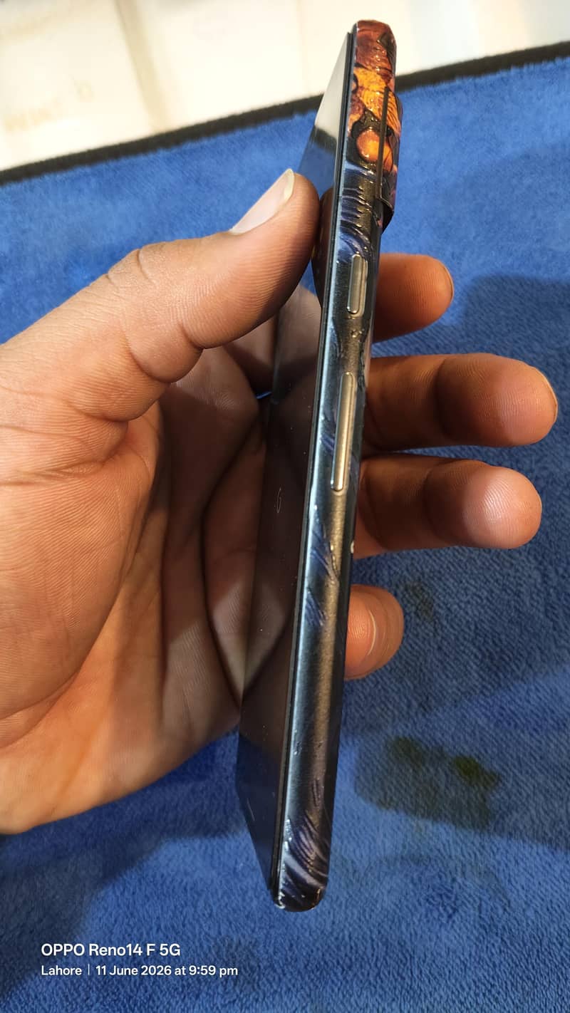 Google Pixel 7 4