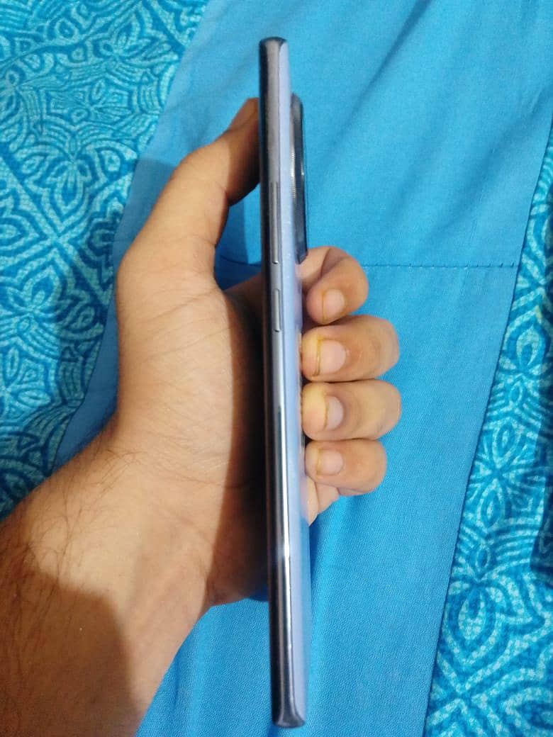 Tecno CAMON 30S 3