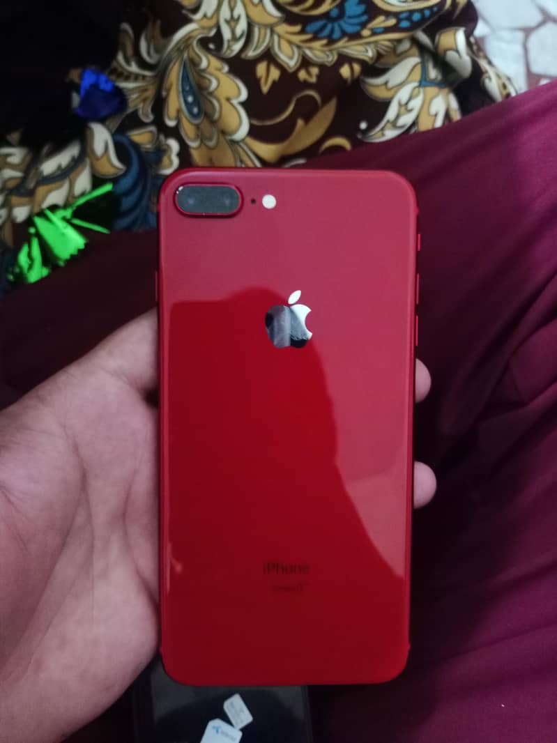 Apple iPhone 8 Plus 1