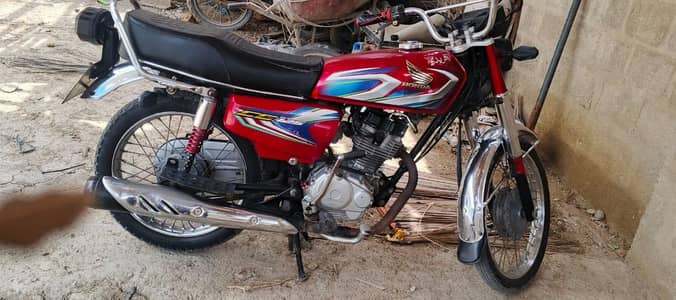 Honda 125 first owner hai biometric available hai engine seal he