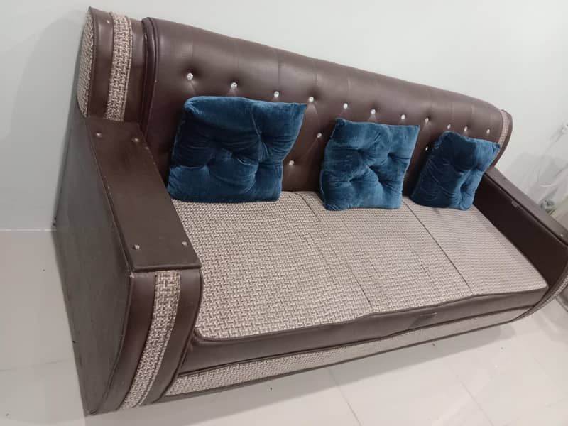 Sofa set 0