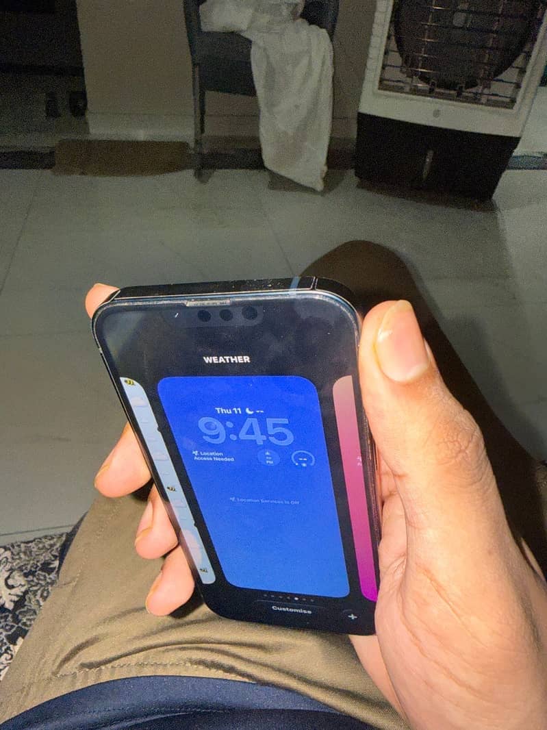 Apple iPhone 13 2