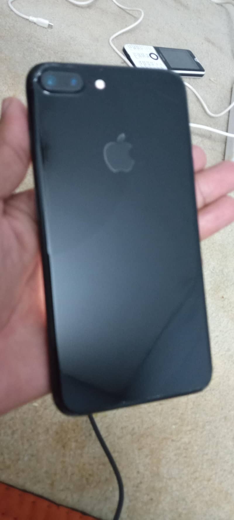 Apple iPhone 7 Plus 2