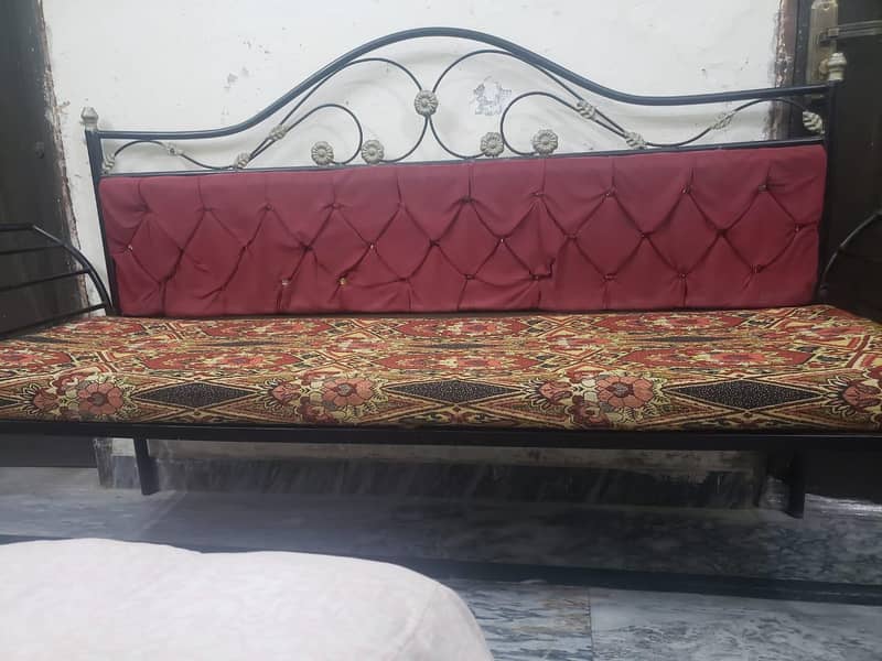 iron sofa 2