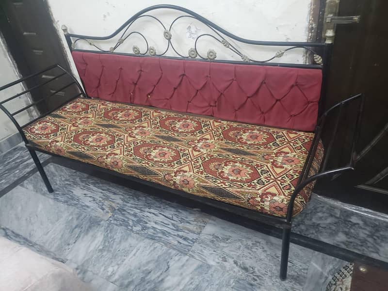 iron sofa 3