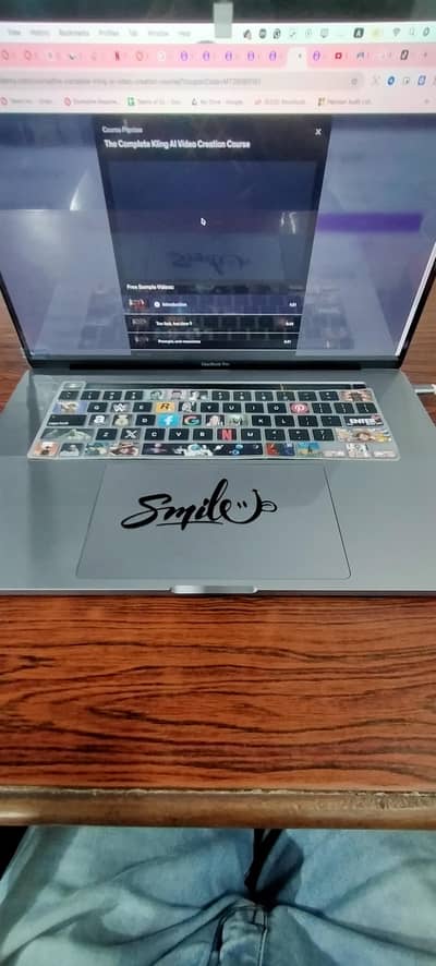 MacBook Pro 19 10/10 condition