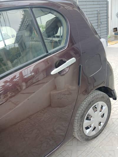 Daihatsu Mira 2014