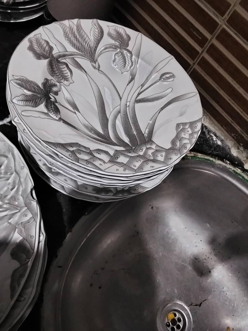 dinner set 3