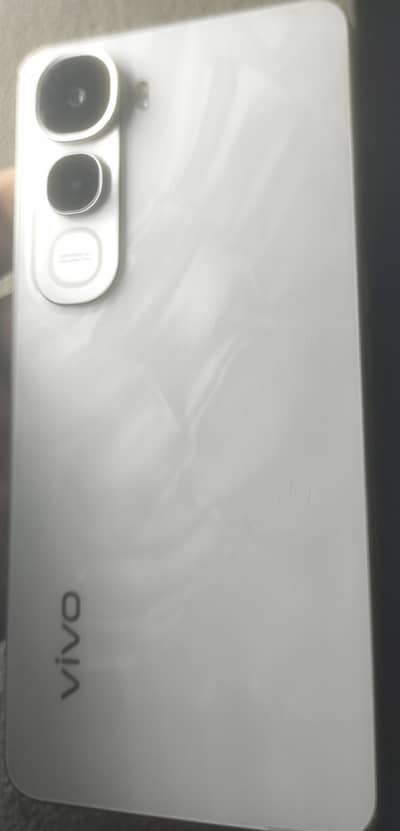 Vivo Y400