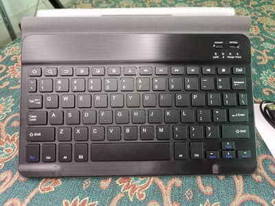 portable Bluetooth keyboard
