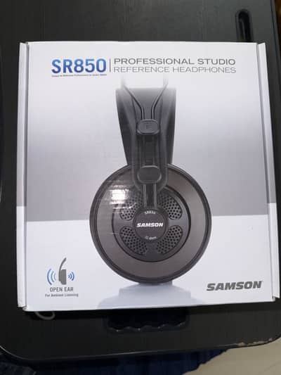 Samson SR850 Studio Monitoring Headphones
