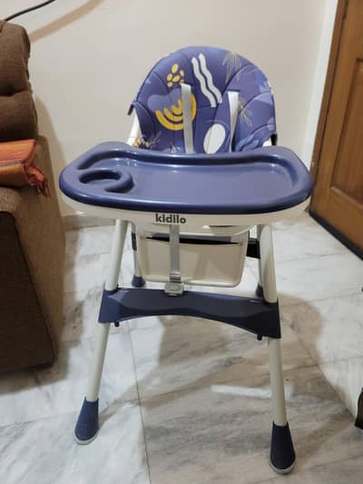 kids chair  slightly used only 2  times