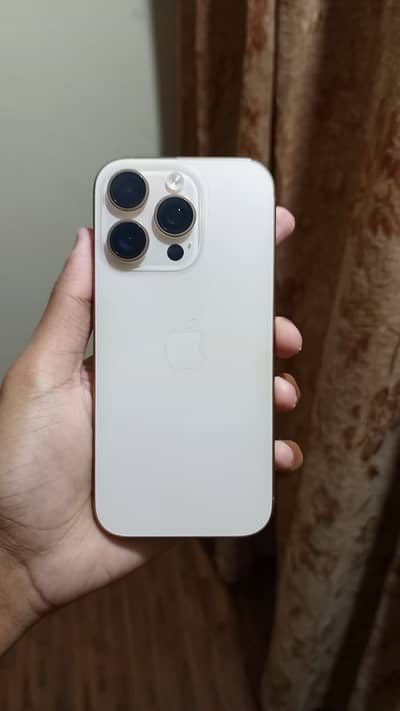 Apple iPhone 16 Pro
