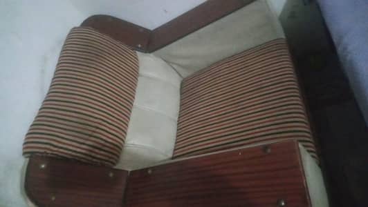 I want to sale sofa set