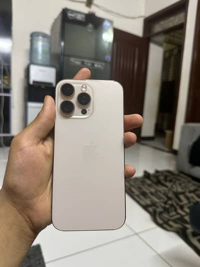 16 Pro Max Desert 256gb with box JV