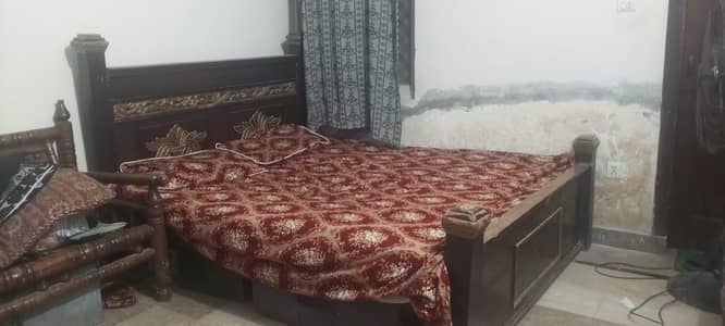 king bad with normal matress